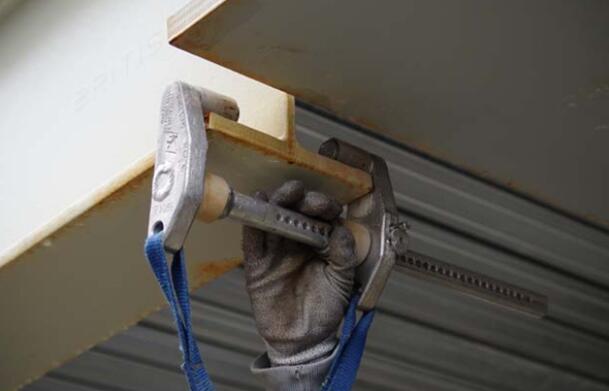 高处坠落：辅助攀登